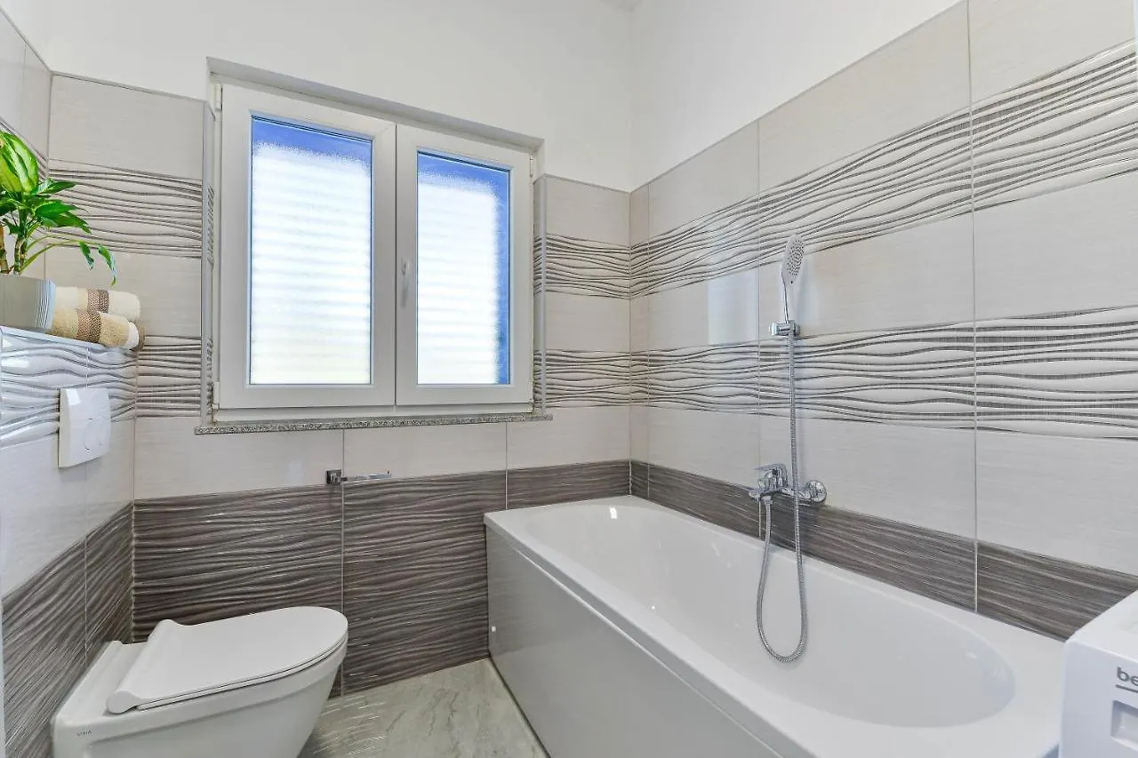 Apartments Crno Zadar Kroatien