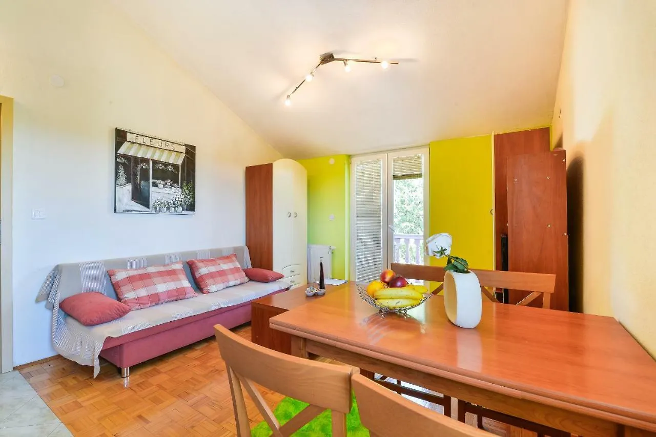 Apartments Crno Zadar Kroatien