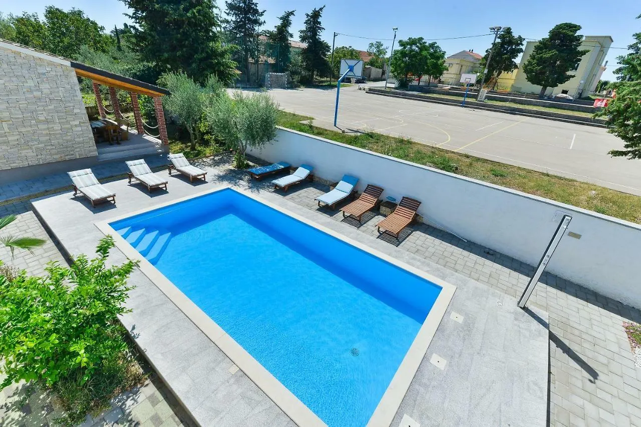 Apartments Crno Zadar Kroatien