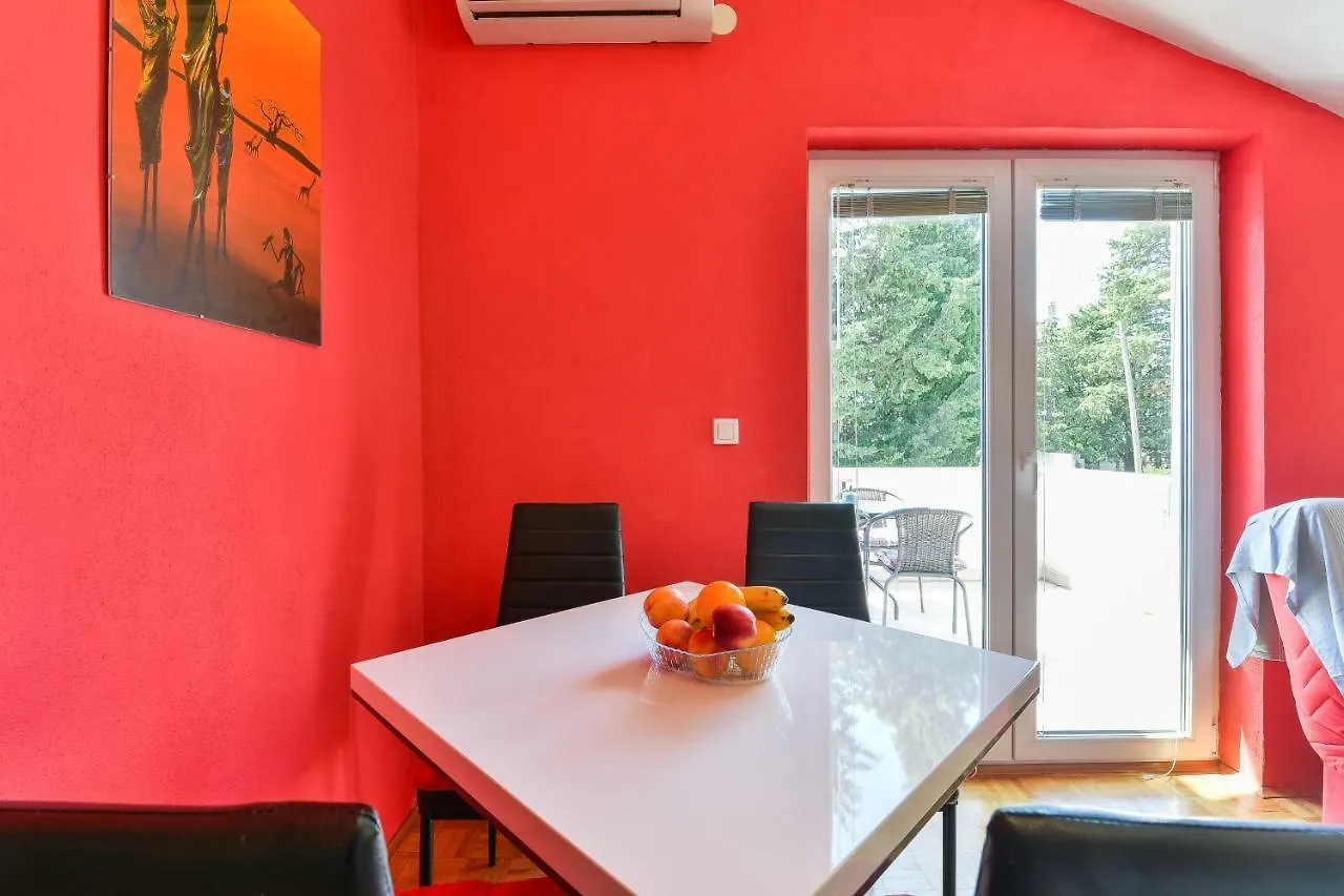 Apartments Crno Zadar